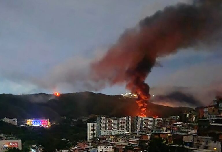 Mídia brasileira omite os motivos dos ataques do governo Trump à Venezuela
