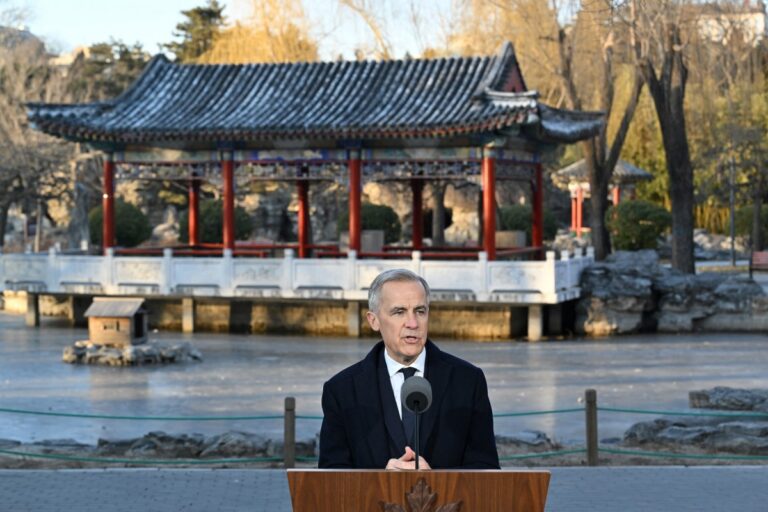 Canadá retoma diálogo com China em primeira visita desde 2018 para reduzir dependência dos EUA