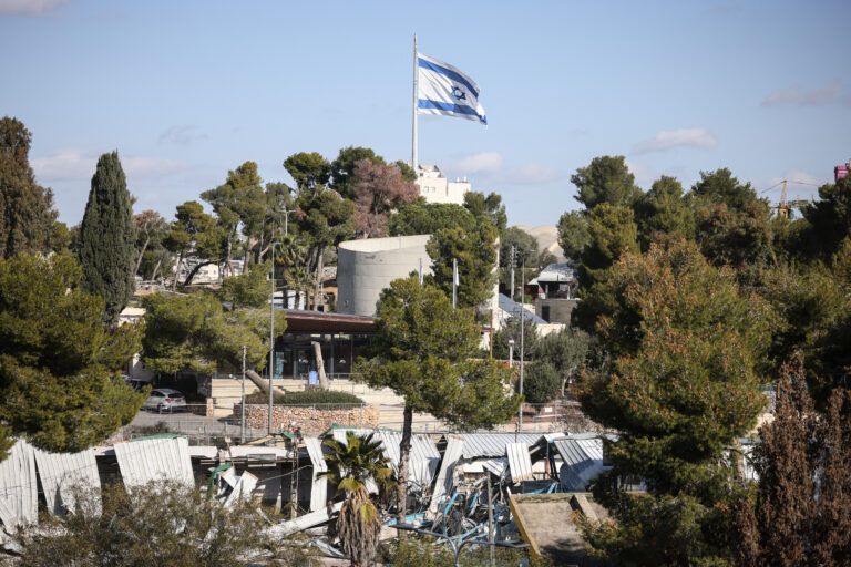 Israel destrói agência da ONU para Refugiados Palestinos em Jerusalém