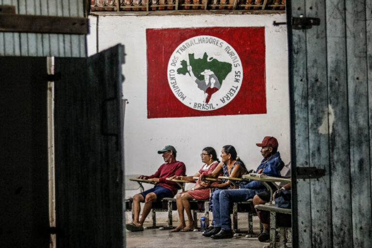 MST, UFPE, MEC e Pronera somam forças para alfabetizar mais de 16 mil pessoas em todo Nordeste