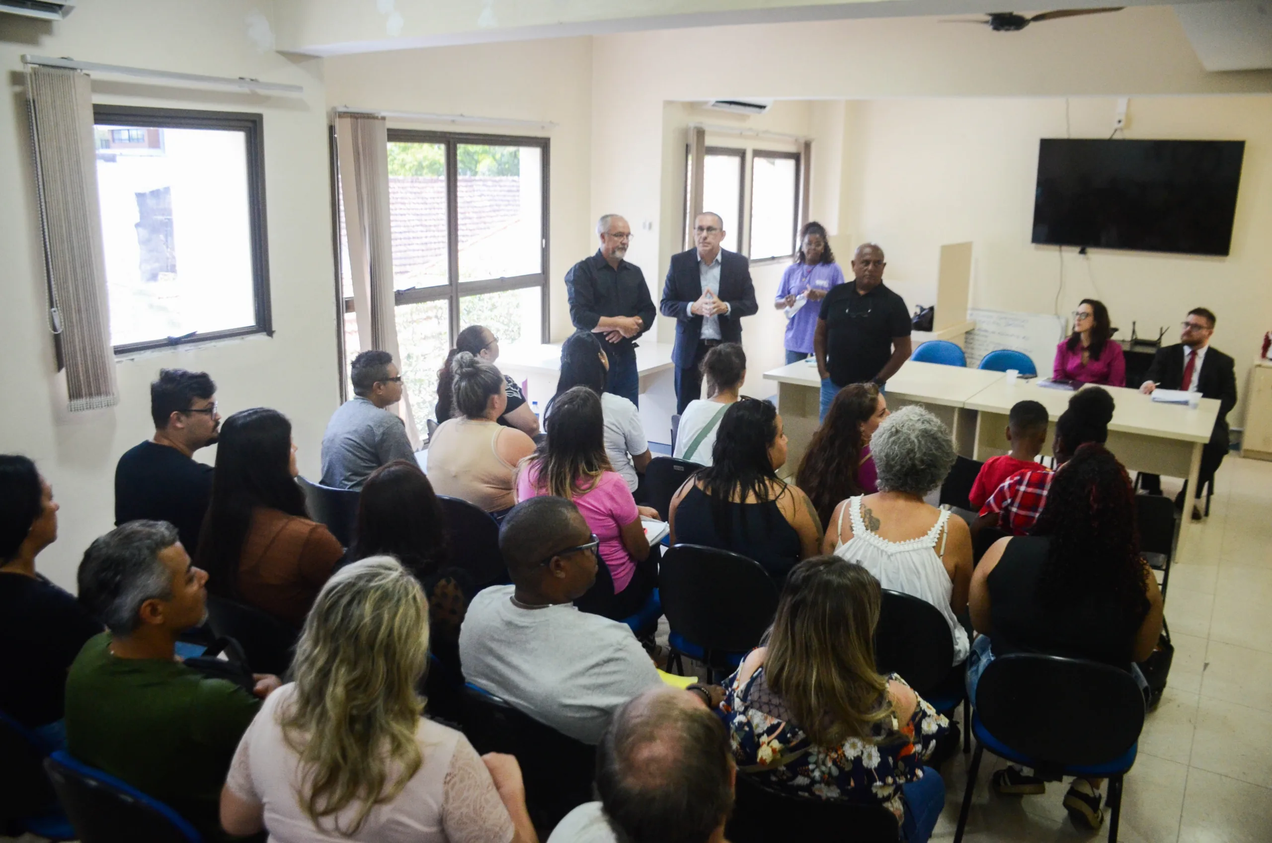 Reunião de trabalhadores do Projeto Campi e representantes sindicais