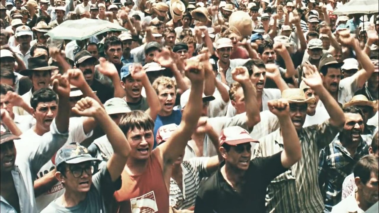 Há 30 anos os pequenos agricultores de matriz camponesa se reuniram na margem da rodovia, em Sarandi (RS), para fundar o movimento