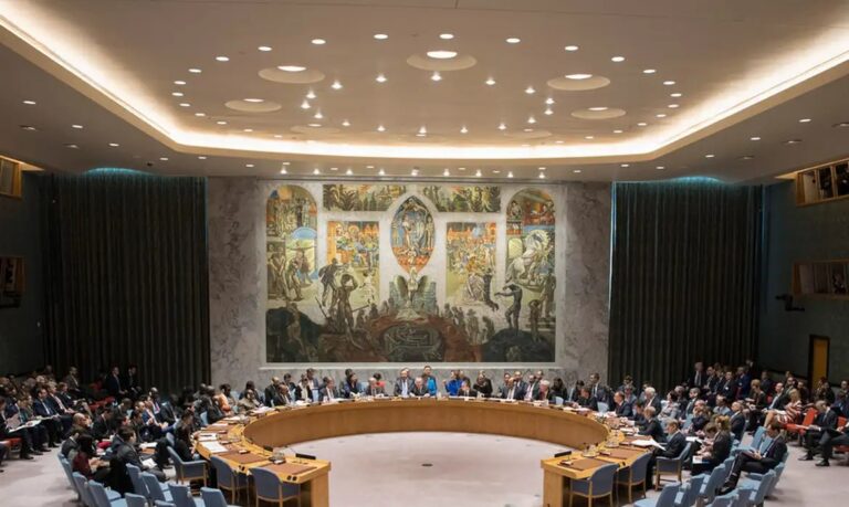 Rússia e China vetam resolução sobre Ormuz em Conselho de Segurança