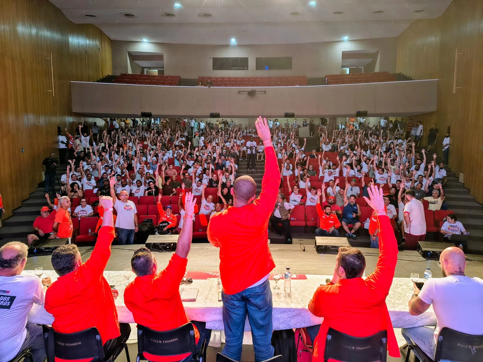 Petroleiros do norte fluminense encerram greve em dezembro de 2025