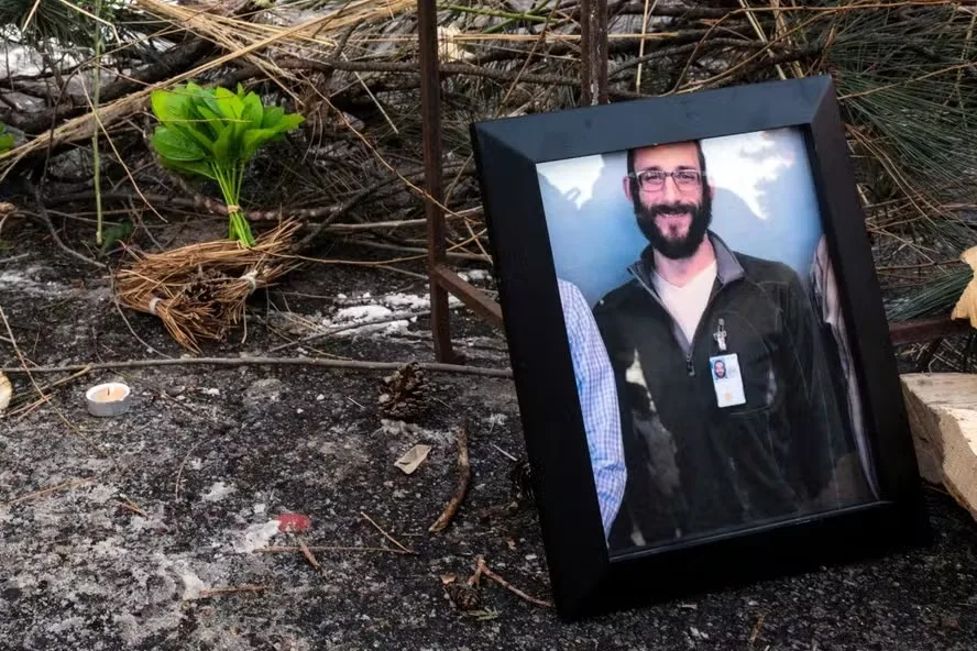 Enfermeiro Alex Pretti foi morto no último sábado (24) por agente do ICE