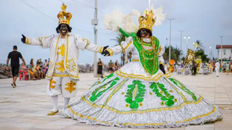 Carnaval de rua em Fortaleza reafirma identidade cultural, descentralização e impacto econômico