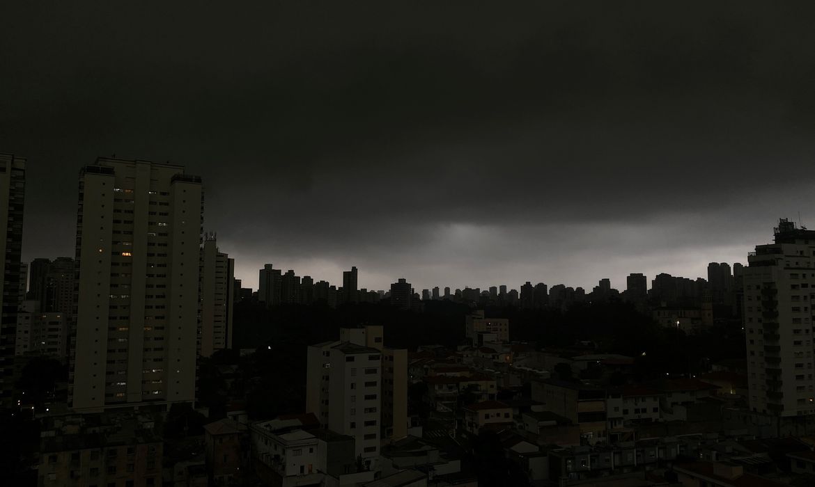 Chuva forte no final da tarde em São Paulo. Foto: Paulo Pinto/Agência Brasil© Paulo Pinto/Agência Brasil