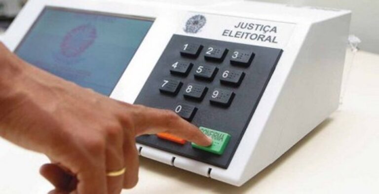 Disputa pelo Governo do Ceará já domina a imprensa e as redes sociais