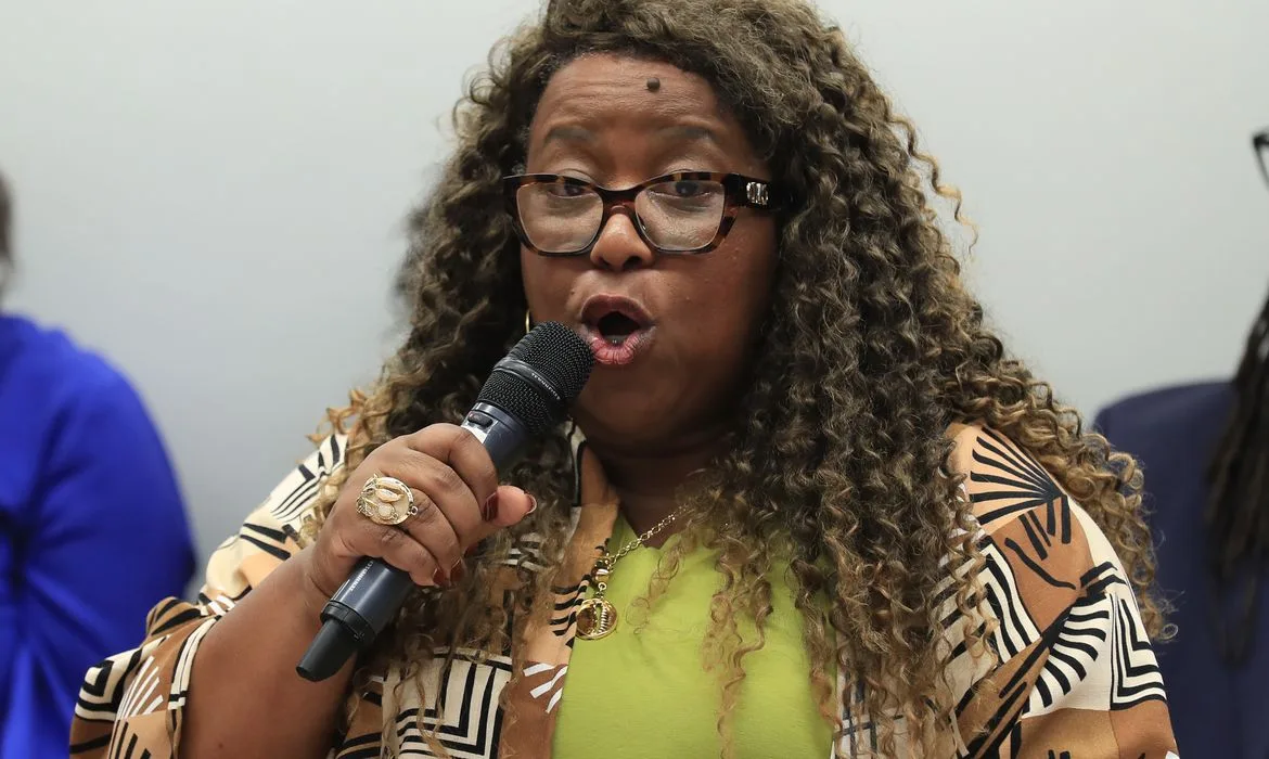 Ministra Macaé Evaristo