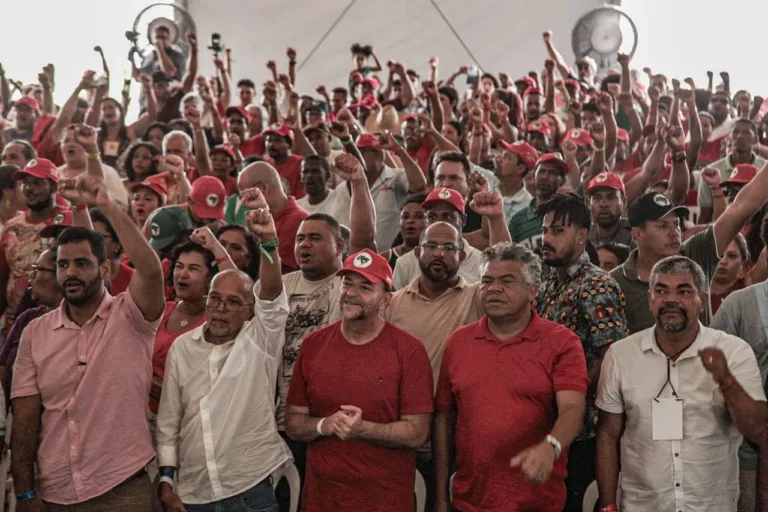 MST vai lançar 18 candidatos a deputados federais e estaduais em 2026