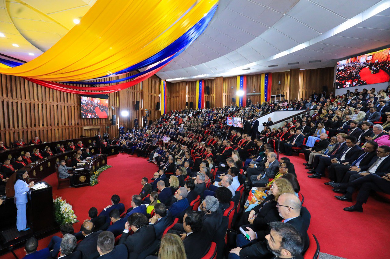 Delcy Rodríguez presidiu a sessão solene de abertura do ano judicial de 2026 no Supremo Tribunal