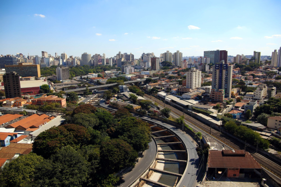 Entre as principais preocupações estão os riscos de gentrificação, o agravamento do trânsito, a perda de receitas públicas