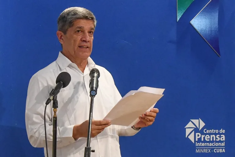 Cuba se dispõe a trocar informações com os EUA para esclarecer tentativa de 'ataque terrorista'