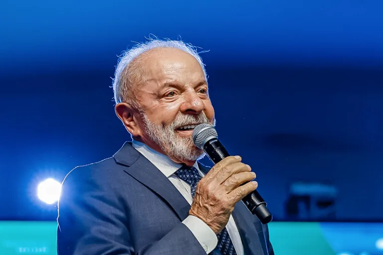 Lula defende o Pix após críticas em relatório comercial dos EUA