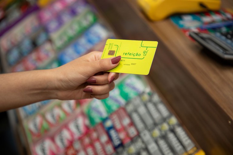 Vale-alimentação e vale-refeição fazem parte do Programa de Alimentação do Trabalhador (PAT)