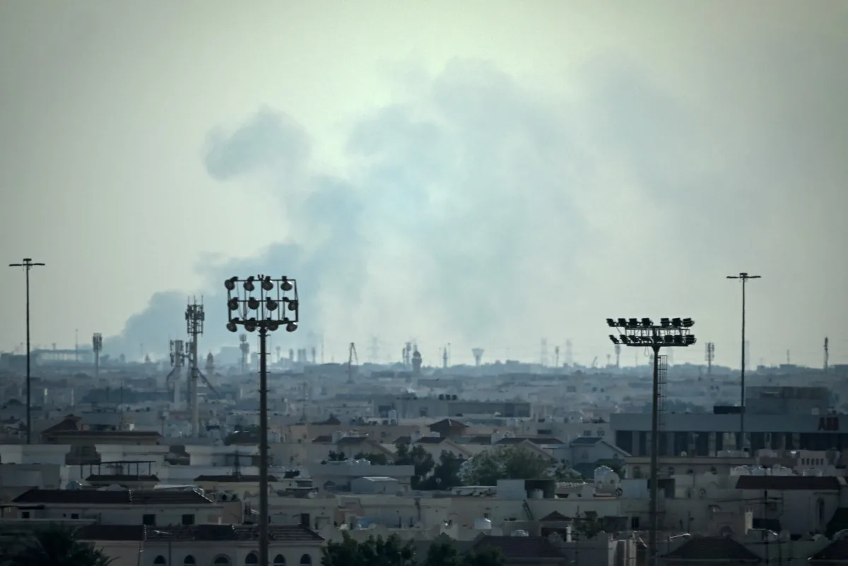 base aérea de Al Udeid, em Doha, no Catar, que abriga a Força Aérea do país e forças estrangeiras, incluindo dos Estados Unidos, após ataque iraniano reportado em 28 de fevereiro de 2026.