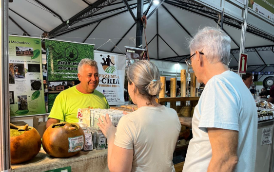 Agricultores e agricultoras familiares atenderam milhares de pessoas durante os dias da feira em Capão da Canoa