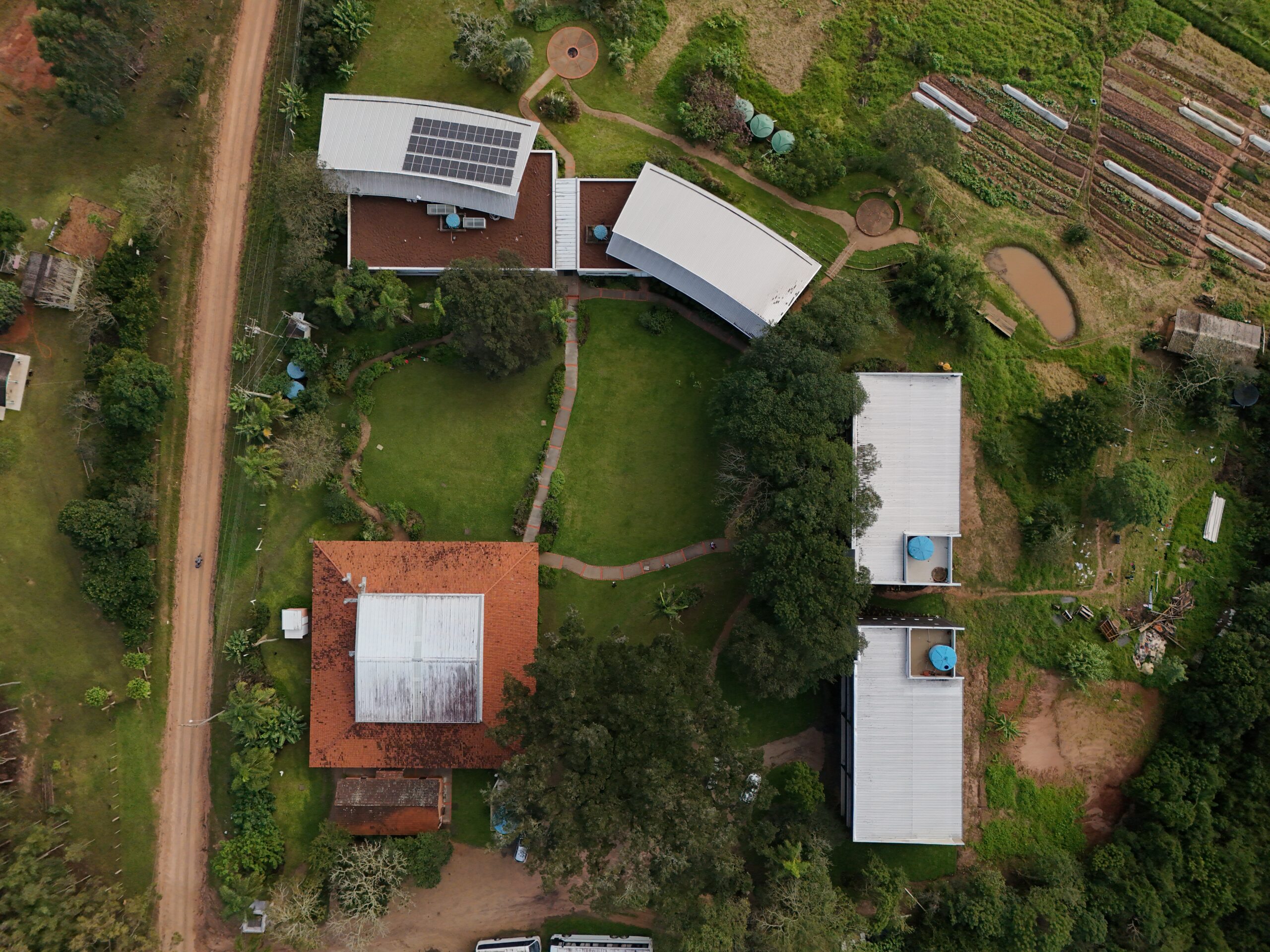 Instalado no assentamento Filhos de Sepé, no município de Viamão, na Região Metropolitana de Porto Alegre, o Instituto Educacional Josué de Castro passa a integrar formalmente o sistema federal de ensino superior
