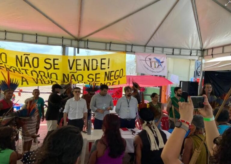 Desmonte do licenciamento exige resistências como a do Tapajós