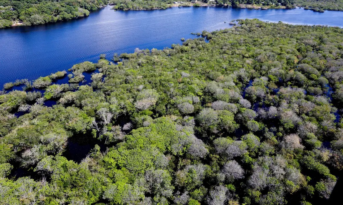 A iniciativa mira na garantia da propriedade da terra e na inclusão produtiva na Amazônia