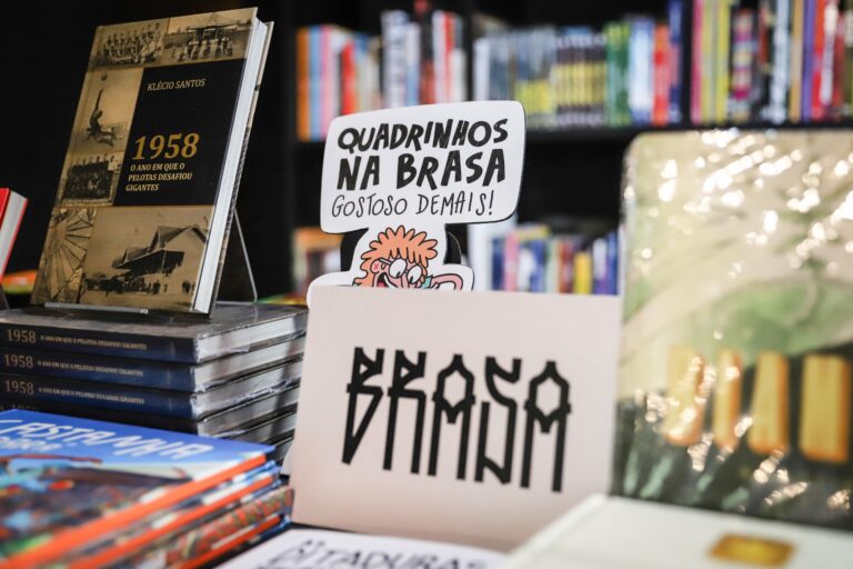 Brasa se transforma em ponto democrático dos quadrinhos, da caricatura e do desenho