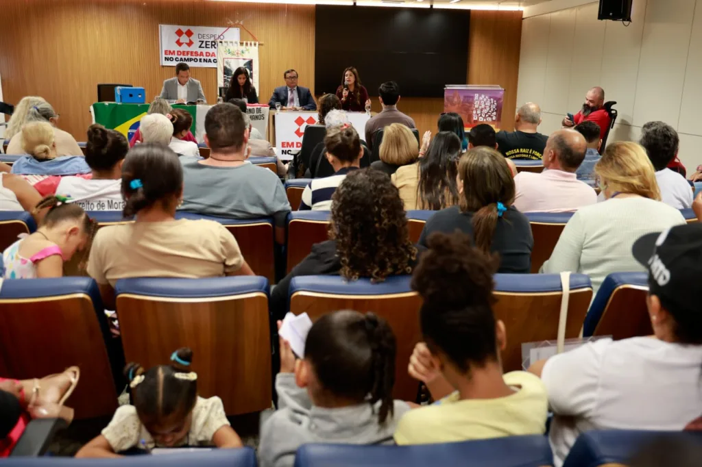 Seminário Estadual de Soluções Fundiárias em Defesa do Direito à Terra e à Moradia