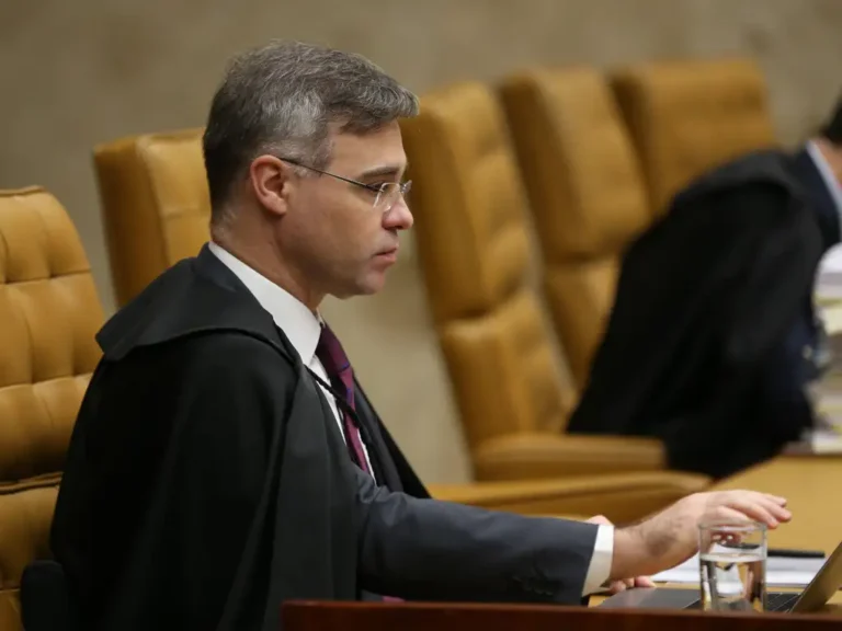 Mendonça se reúne com PF e define novas etapas da apuração do Master
