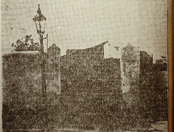 Portão da antiga casa de Custódio na rua Lopo Gonçalves, 498, na Cidade Baixa
