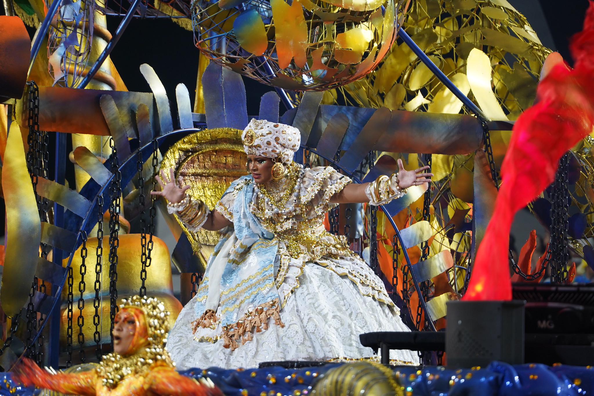 Desfile da Império Casa Verde fez jus ao tema das joias africanas