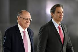 Lula participa de maneira direta das discussões sobre possíveis candidatos ao Senado para o ano que vem