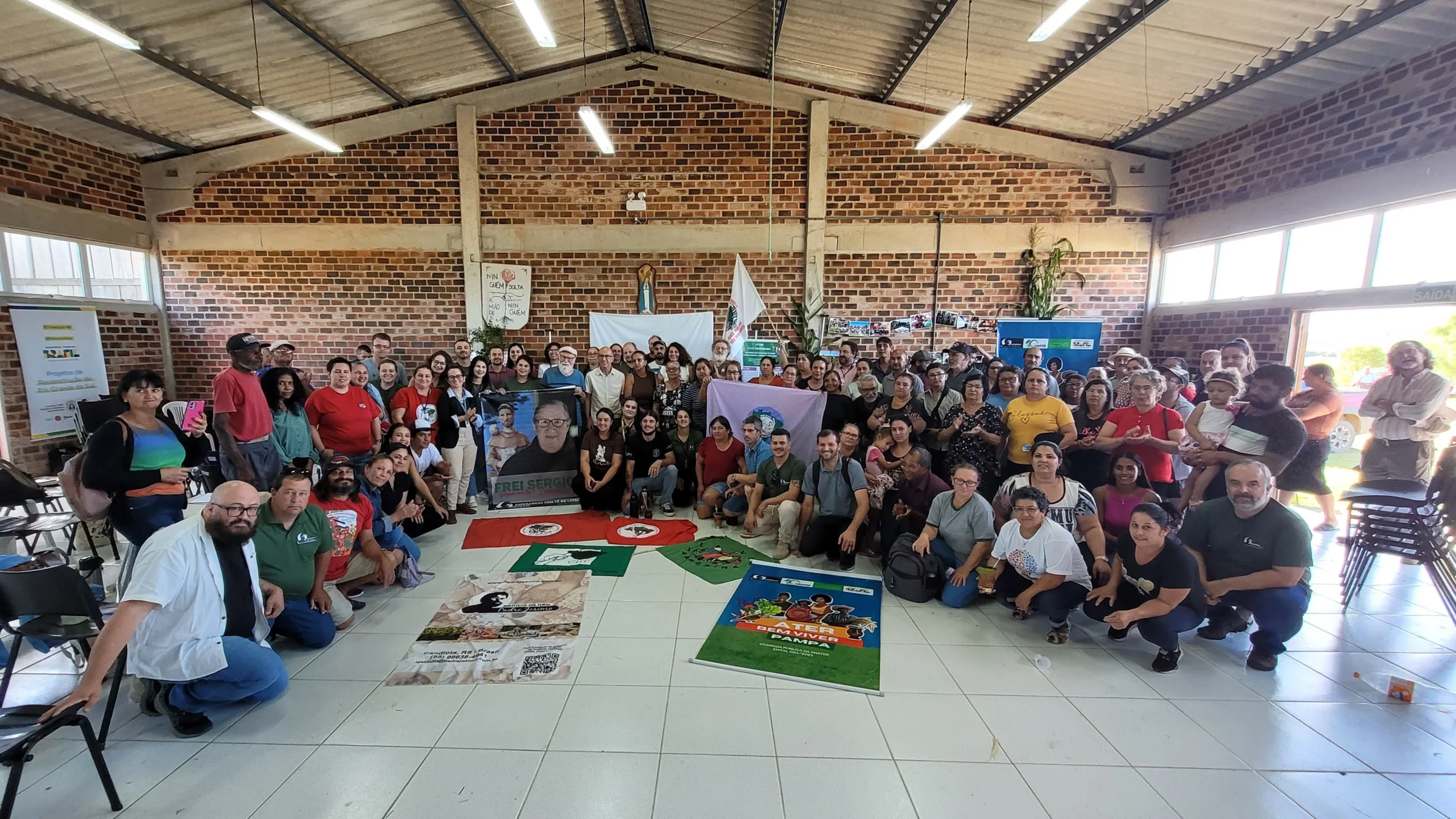 Foto coletiva marca o encerramento do programa Assistência Técnica e Extensão Rural (Ater) Bem Viver Pampa