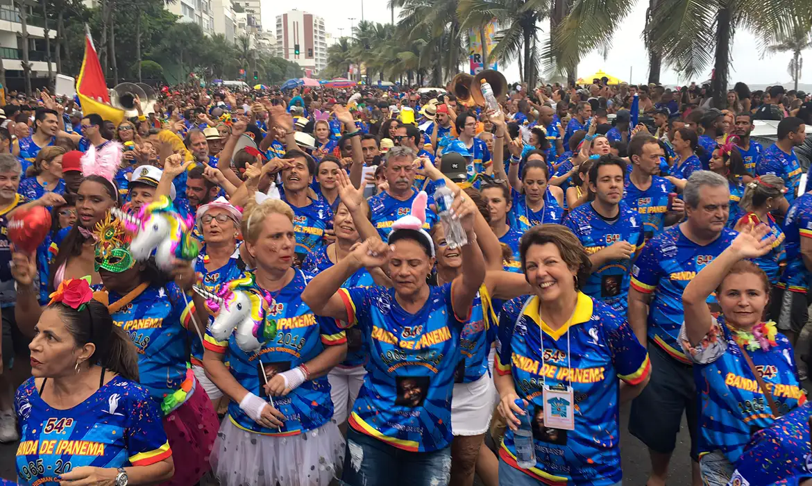 blocos carnavalescos