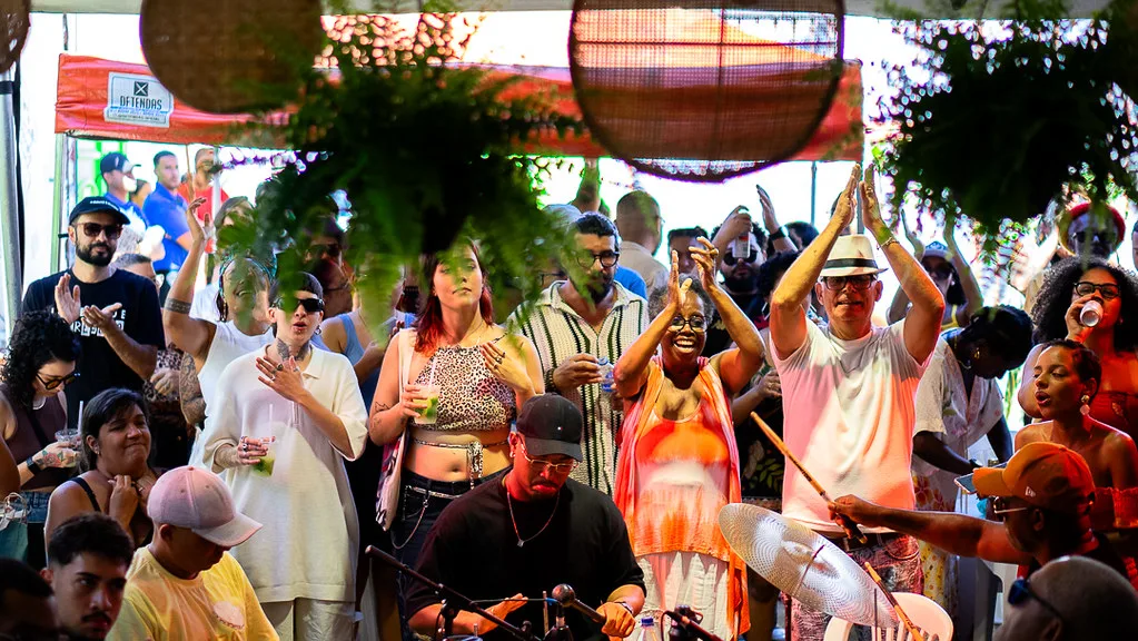 Rodas de samba, exposições e festas animam o fim de semana cultural do DF.