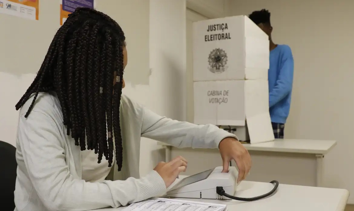 Extrema direita tentará conquistar o voto feminino em outubro