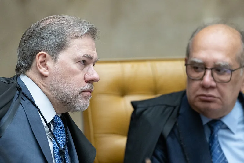 Ministro Dias Toffoli e Ministro Gilmar Mendes durante a Sessão Plenária realizada em 20 de junho de 2024. Foto: Andressa Anholete/STF
