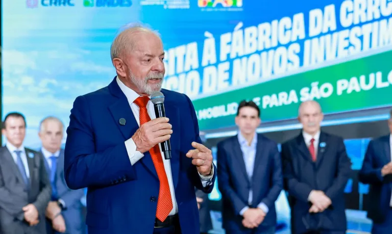 Lula tem semana decisiva na definição de candidaturas entre ministros