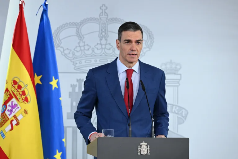 Premiê da Espanha rejeita apoio aos EUA contra o Irã: ‘Não seremos cúmplices'