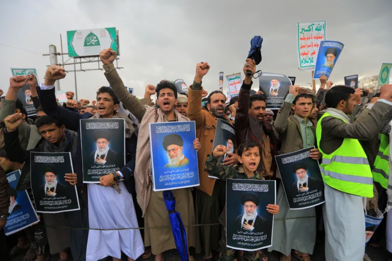 O impacto do assassinato de Khamenei e o papel do líder supremo no Irã
