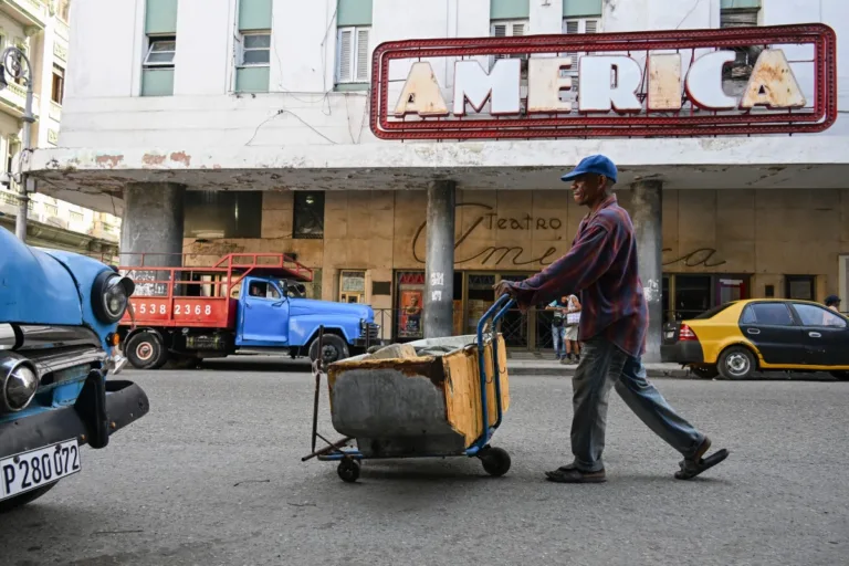 Cuba anuncia mecanismo de investimentos externos no país e confirma 'negociações' com os EUA
