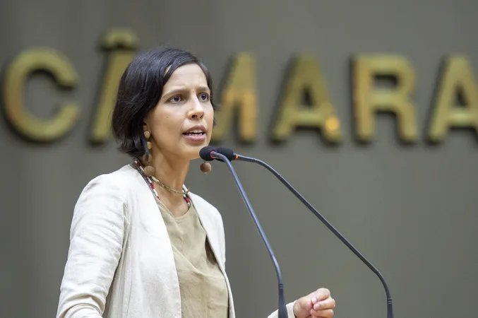 Vereadora de Porto Alegre Juliana de Souza (PT)