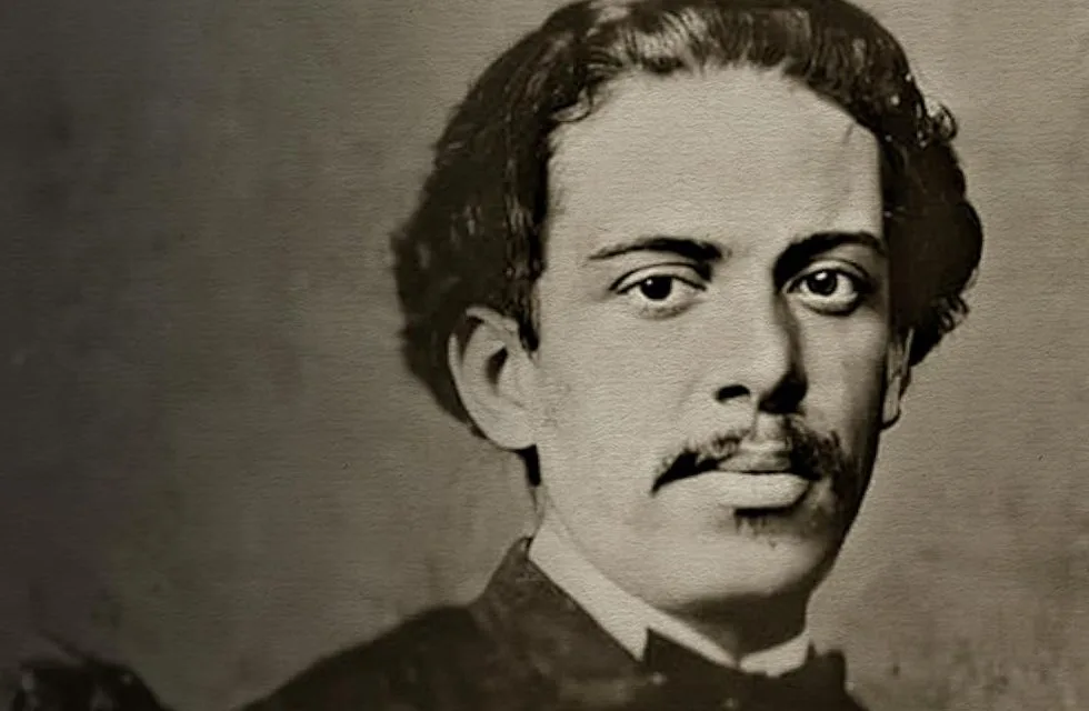 Nova biografia destaca negritude de Machado de Assis
