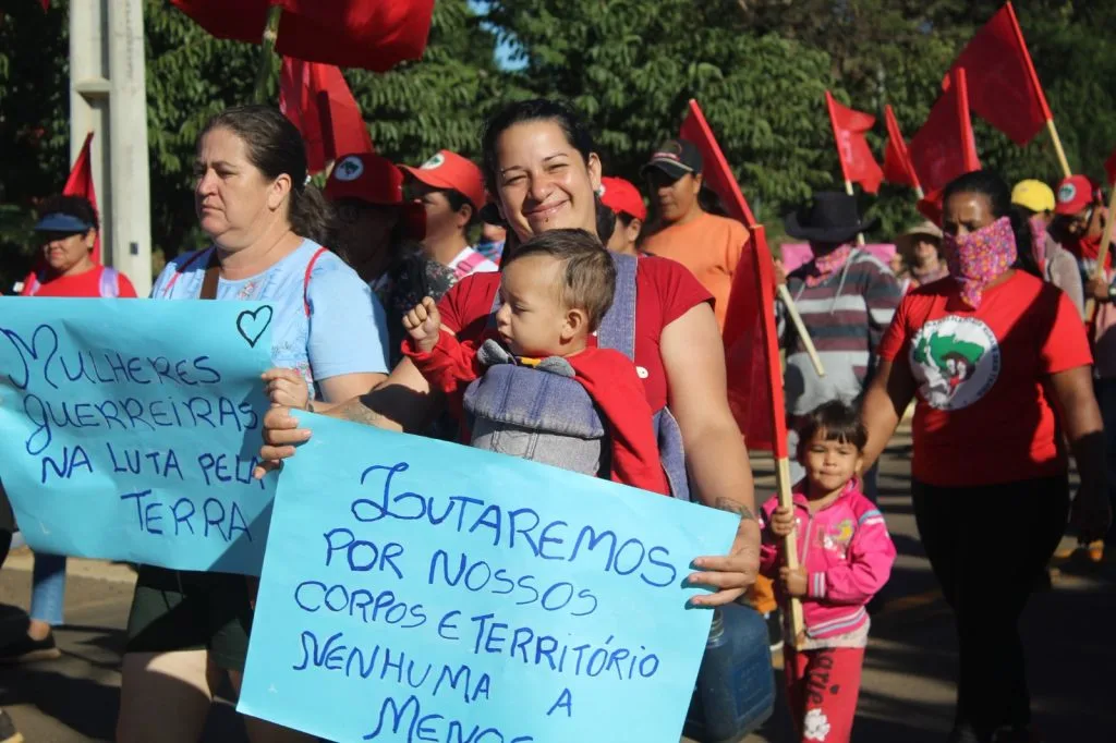 Marcha das Mulheres do MST-PR