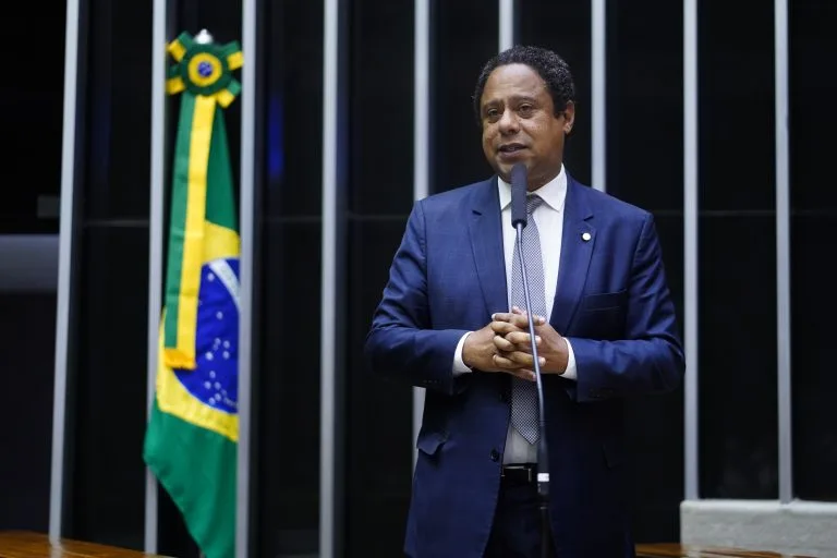 Orlando Silva
