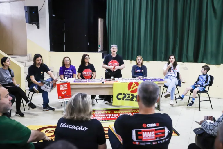 Caravana do Cpers ouve escolas no RS e expõe falta de professores e problemas de infraestrutura