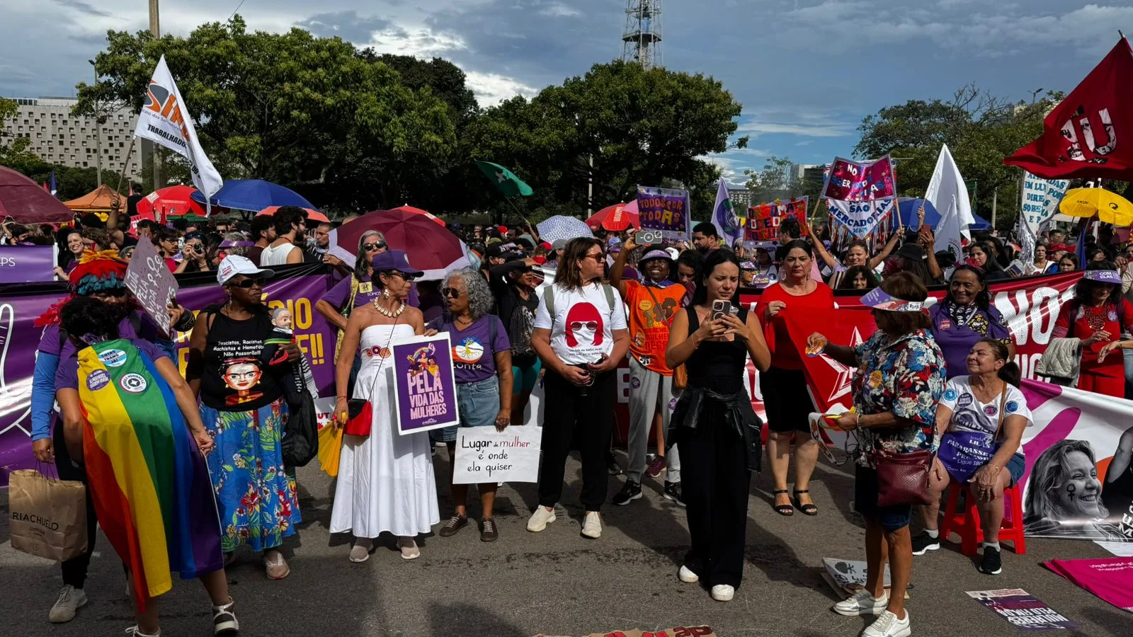 Divisão desigual dos afazeres domésticos é um dos principais pontos para a autonomia das mulheres no DF.