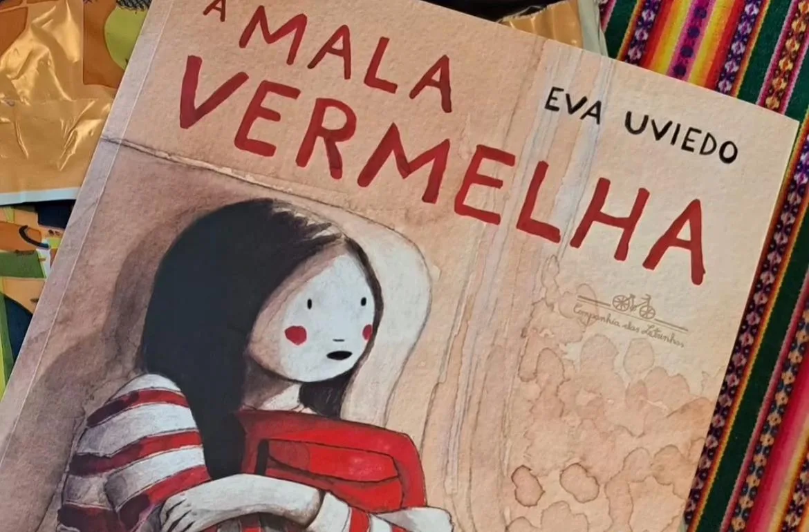 "A Mala Vermelha", livro de Eva Uviedo