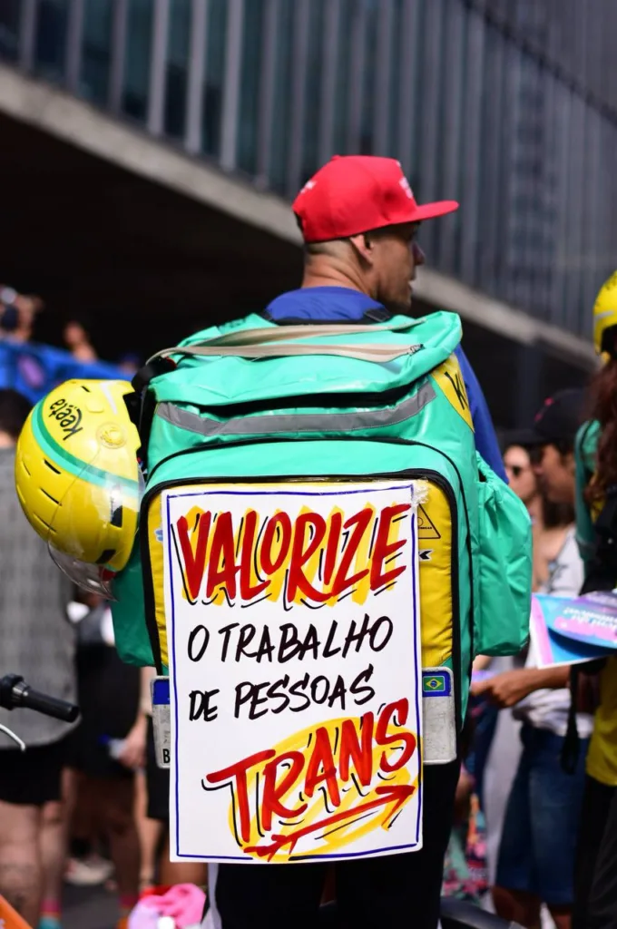 3ª Marcha Transmasculinas contra a invisibilidade, por respeito e por futuro, na avenida Paulista