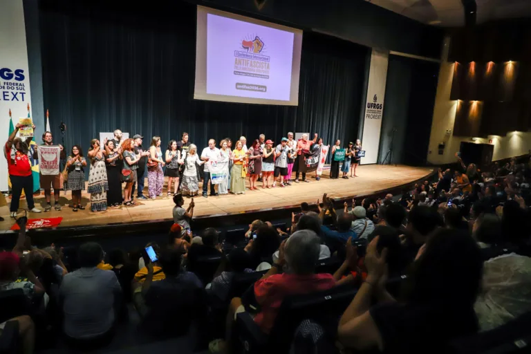 Carta de Porto Alegre afirma unidade internacional contra o fascismo e o imperialismo
