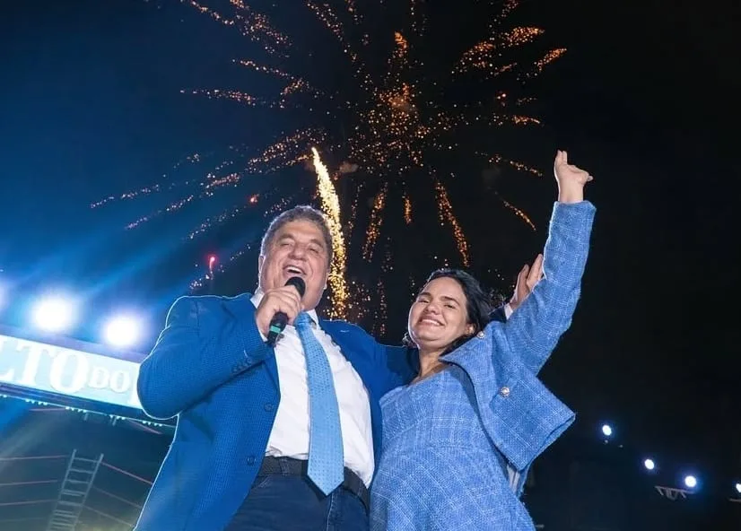 O casal Cleiton e Michele Collins, lideranças políticas e religiosas do campo conservador em Pernambuco