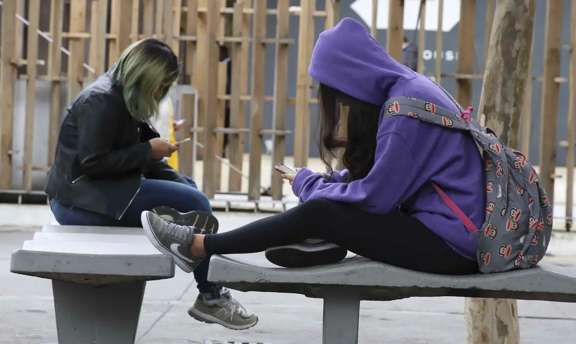 Sancionada em setembro do ano passado, a nova legislação não substitui o Estatuto da Criança e do Adolescente (ECA)